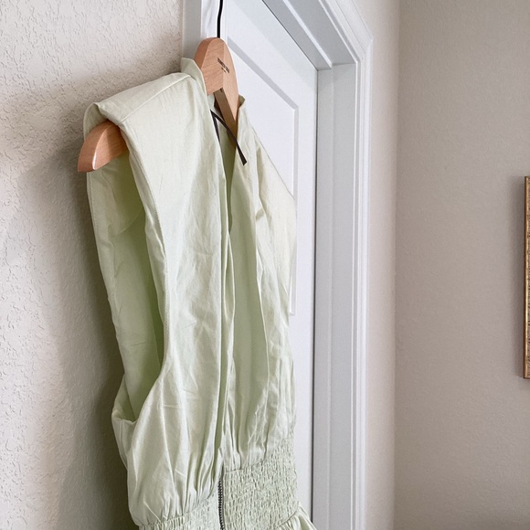 Anthropologie Tommie Cap-Sleeve Smocked Front Zip Blouse NEW Small Green Mint - Picture 8 of 13